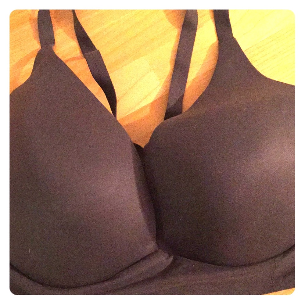Victoria’s Secret Body By Victoria Lounge Bra!!